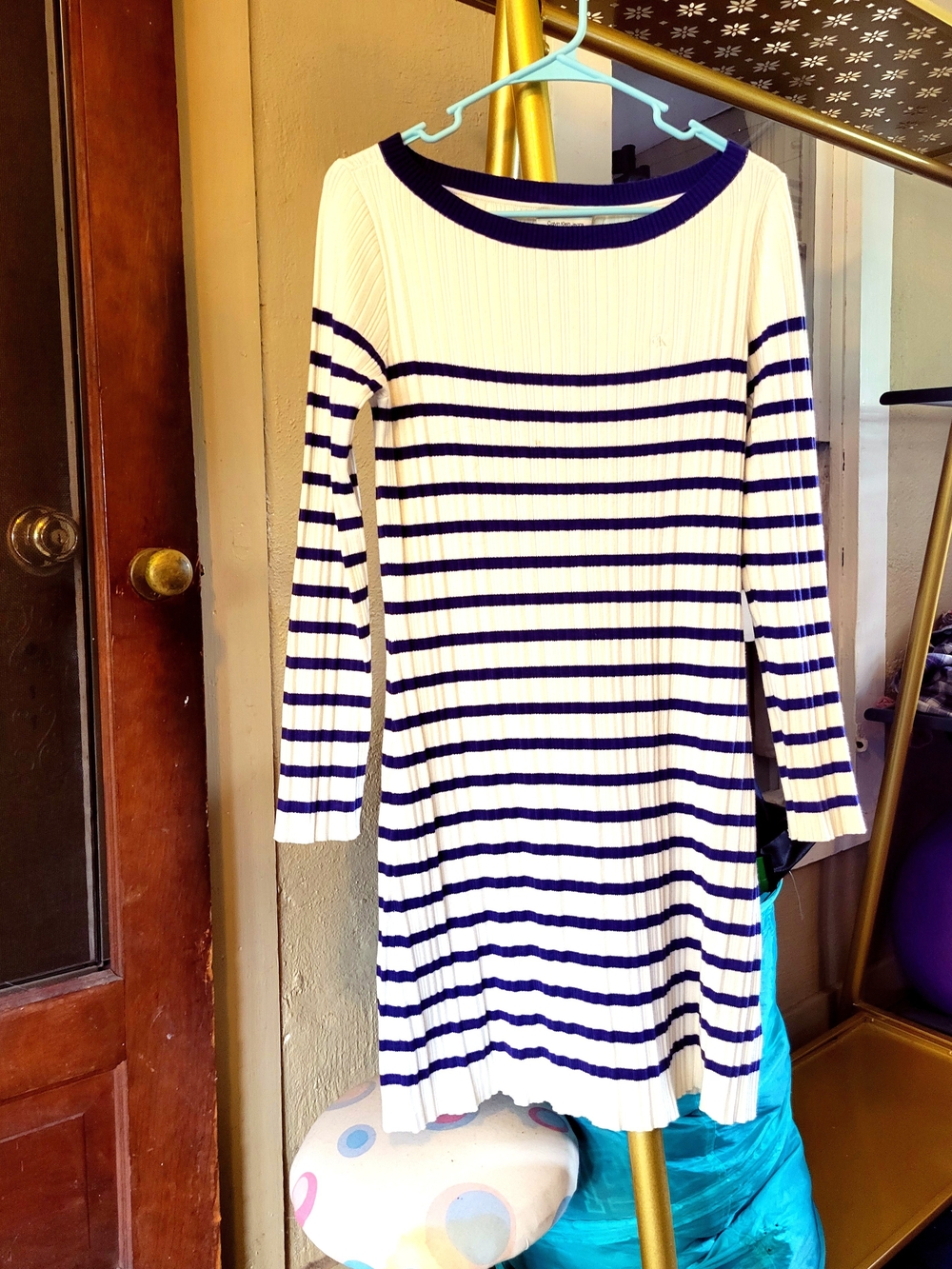 NWT Calvin Klein Jeans White and Navy Striped Rib Knit Dress - Picture 3 of 11